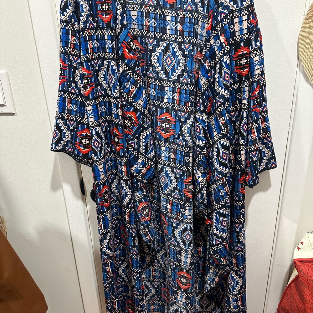 LuLaRoe Shirley Kimono Size Medium Blue, Black, Red, Beige Aztec Pattern NWOT